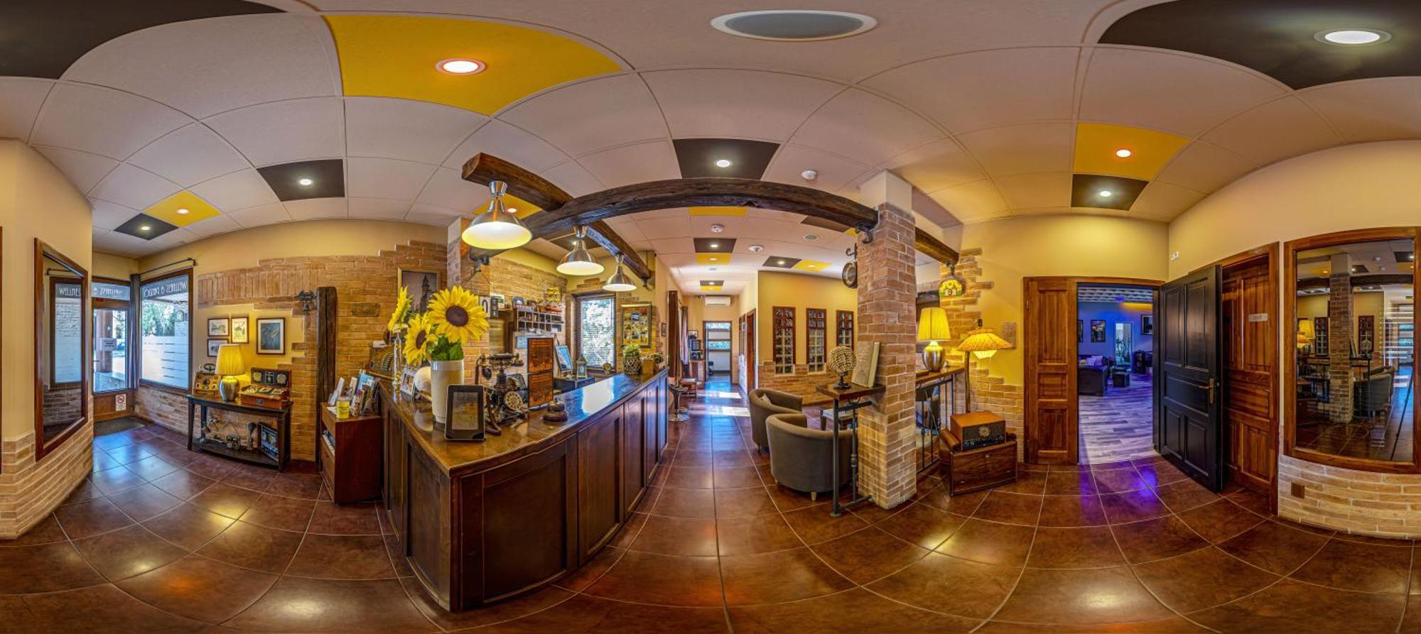 Napraforgo Wellness Haz Es Panzio Bed and Breakfast Pécs Buitenkant foto