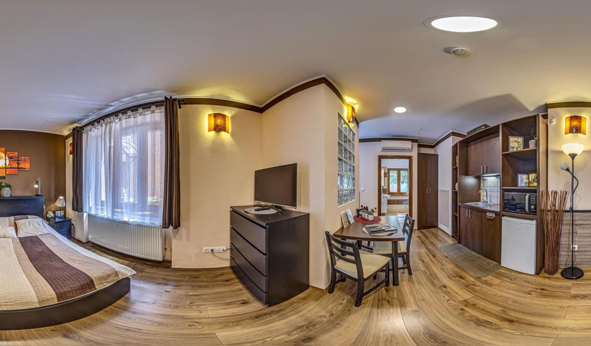 Napraforgo Wellness Haz Es Panzio Bed and Breakfast Pécs Buitenkant foto