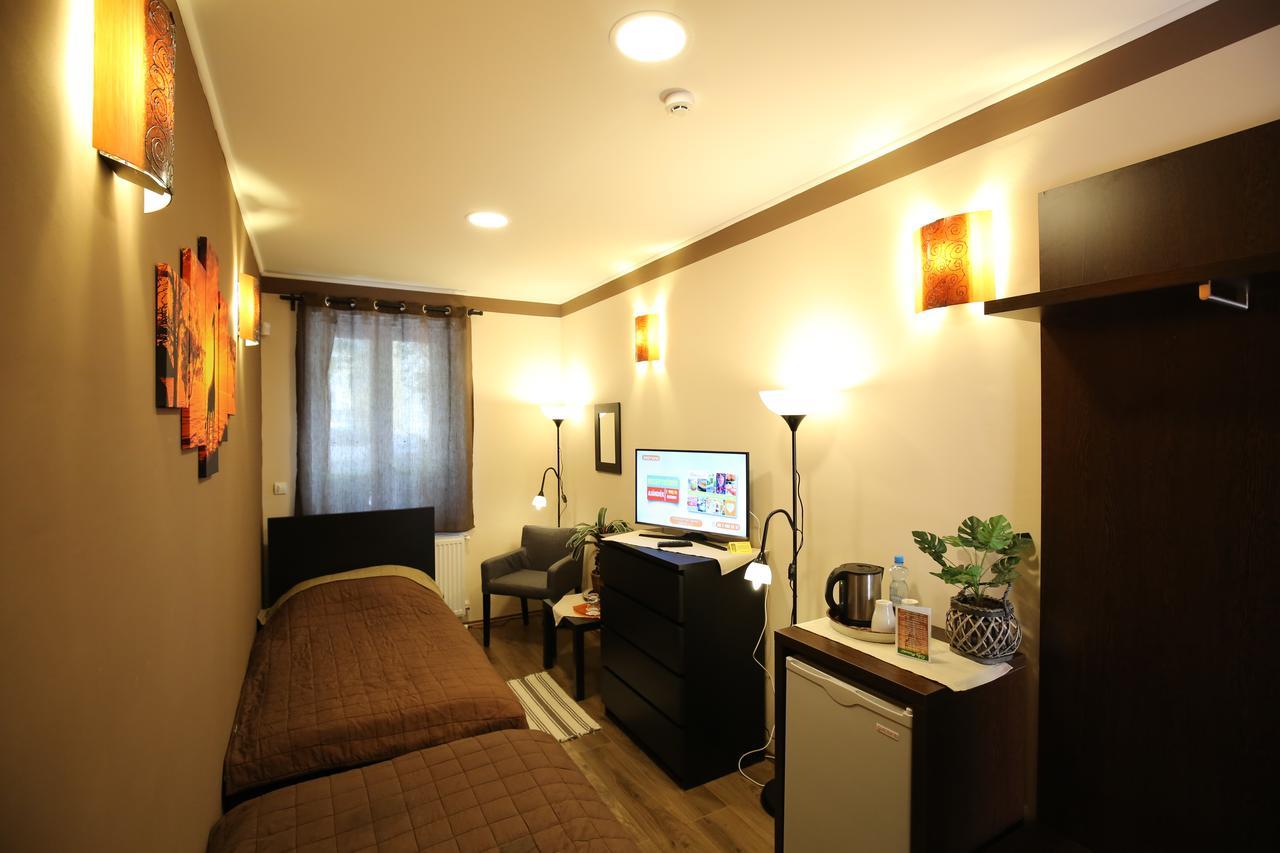 Napraforgo Wellness Haz Es Panzio Bed and Breakfast Pécs Buitenkant foto