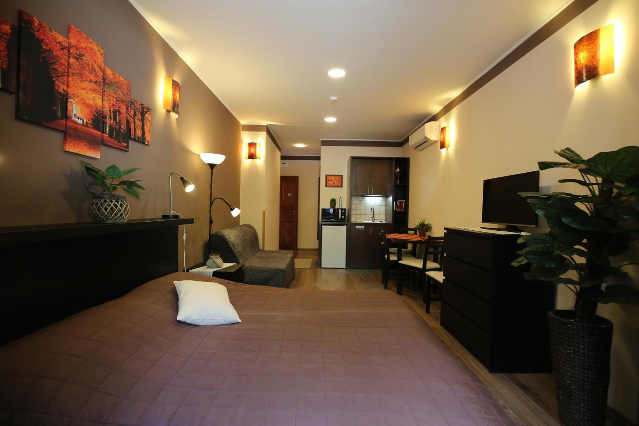Napraforgo Wellness Haz Es Panzio Bed and Breakfast Pécs Buitenkant foto